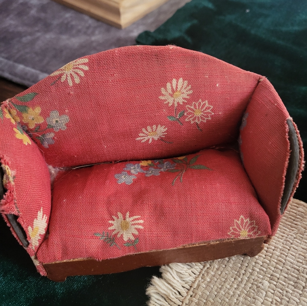 Vintage dollhouse furniture